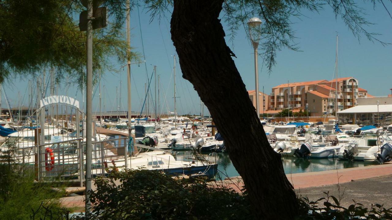 La Voile Blanche 1 *